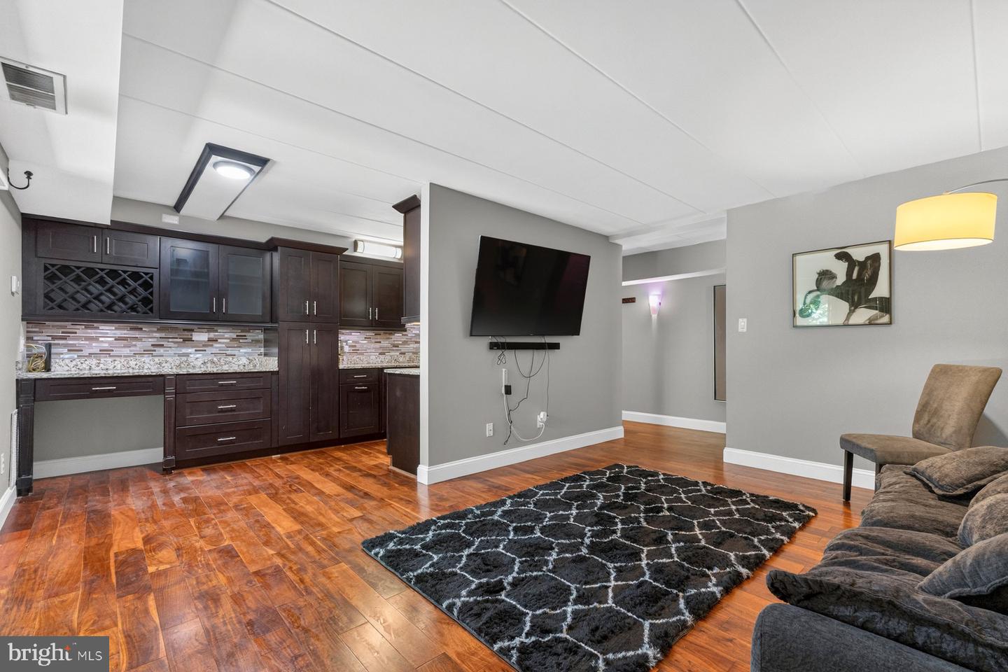 2330 Freetown Ct #4/1b Property Photo 1
