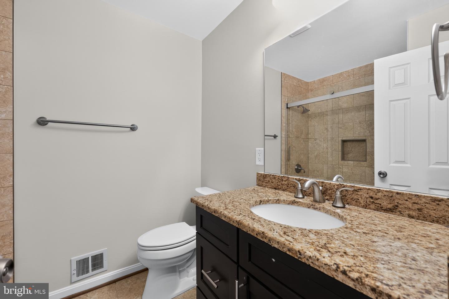 4898 Wheatstone Dr Property Photo 18
