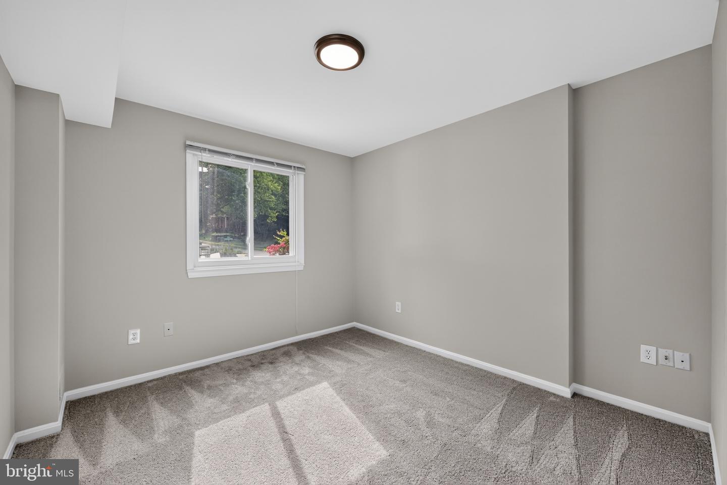 4898 Wheatstone Dr Property Photo 22