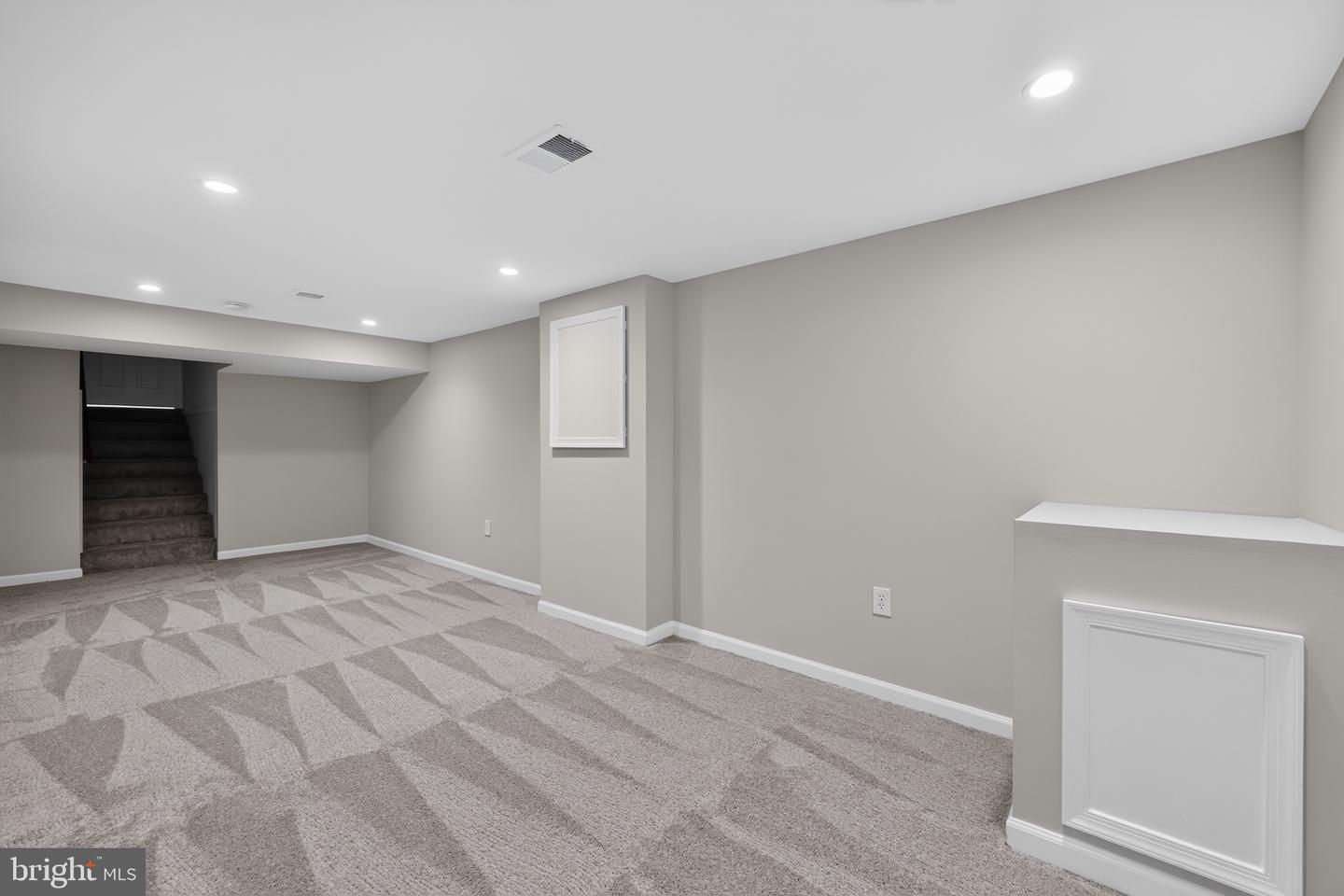 4898 Wheatstone Dr Property Photo 30