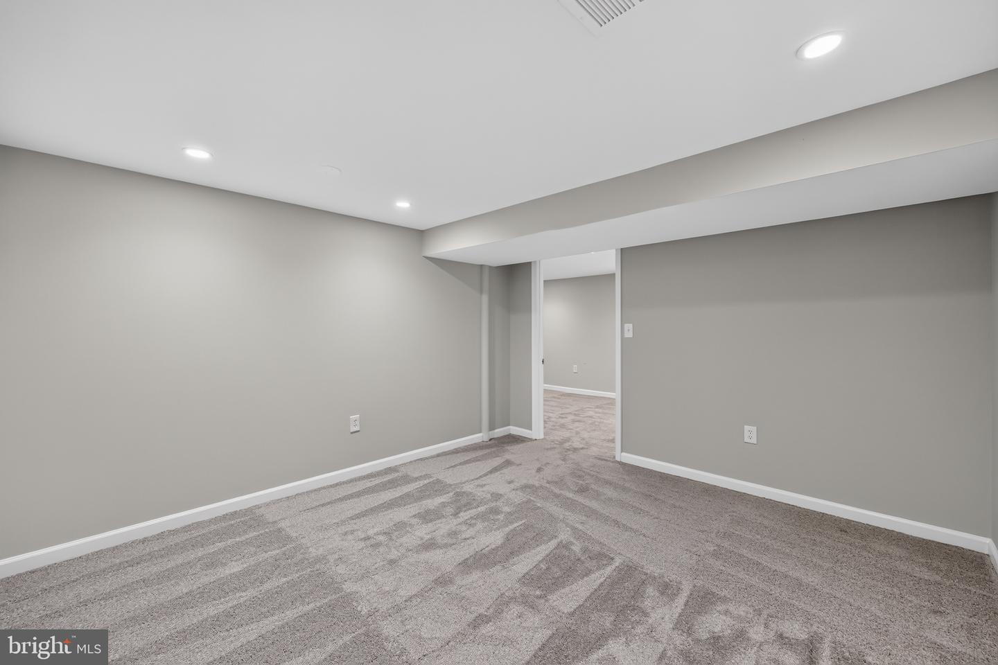 4898 Wheatstone Dr Property Photo 33