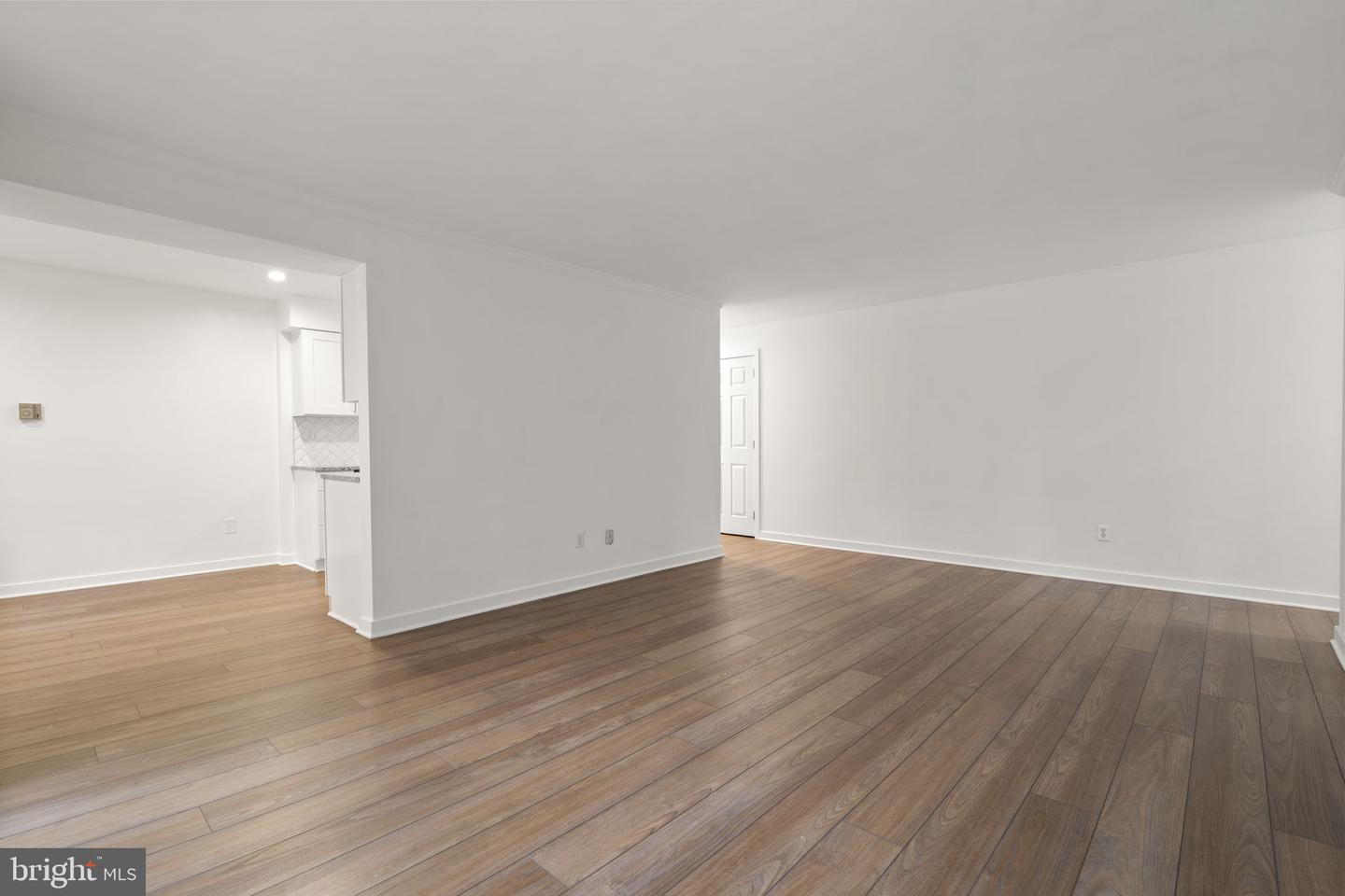 3334 Spring Ln #b-42 Property Photo 7