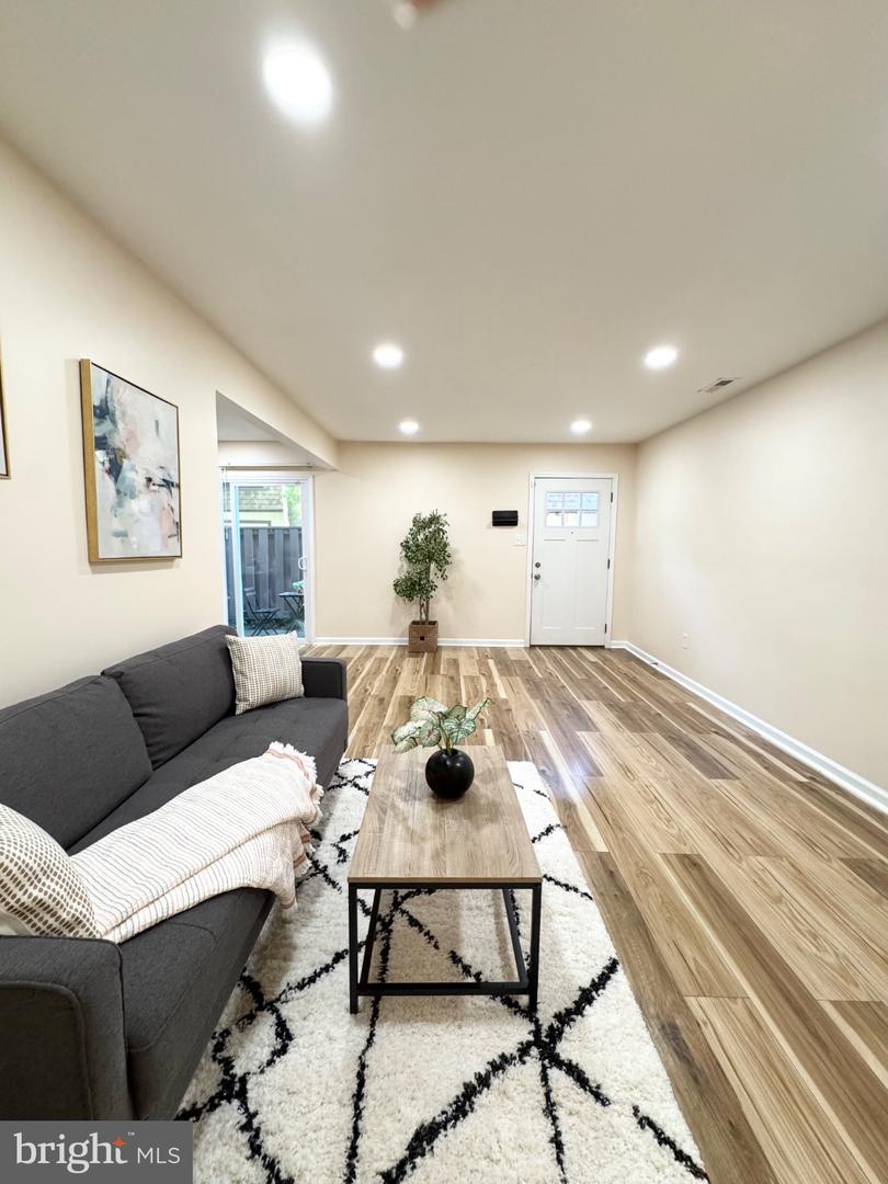 7942 Sausalito Pl #c Property Photo 12