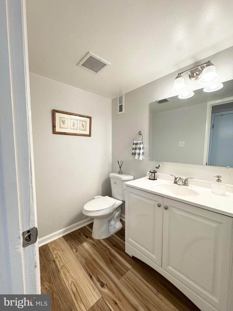 7942 Sausalito Pl #c Property Photo 14