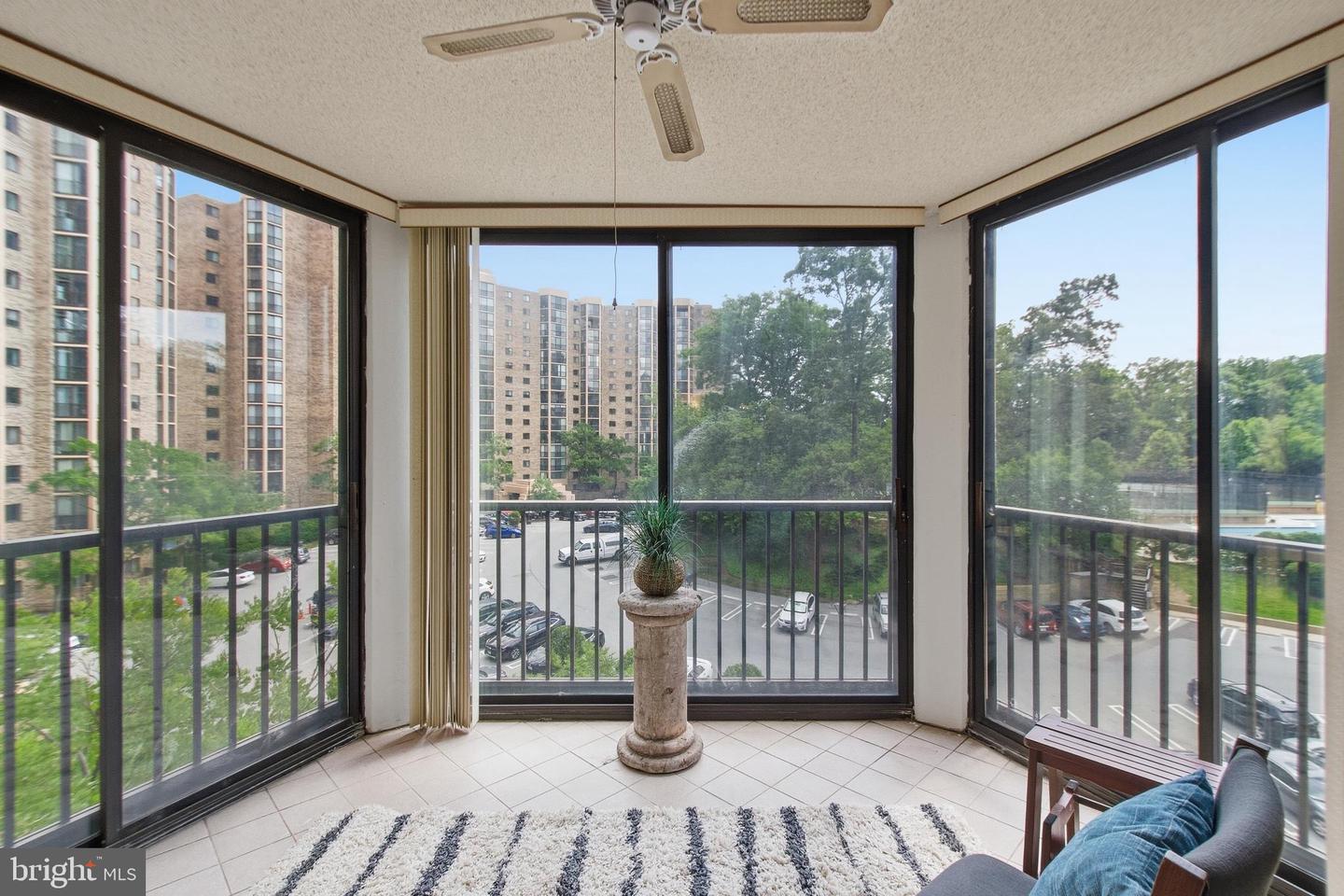 5903 MOUNT EAGLE DR #507 Property Photo 1