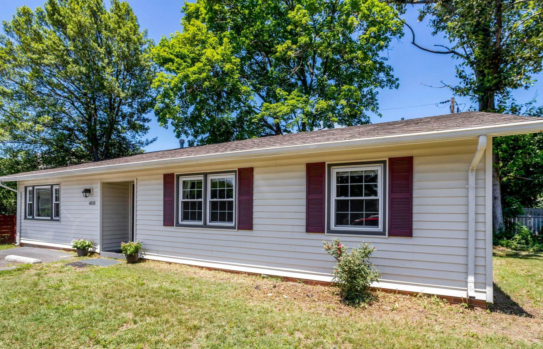 6515 Riefton Ct Property Photo 3