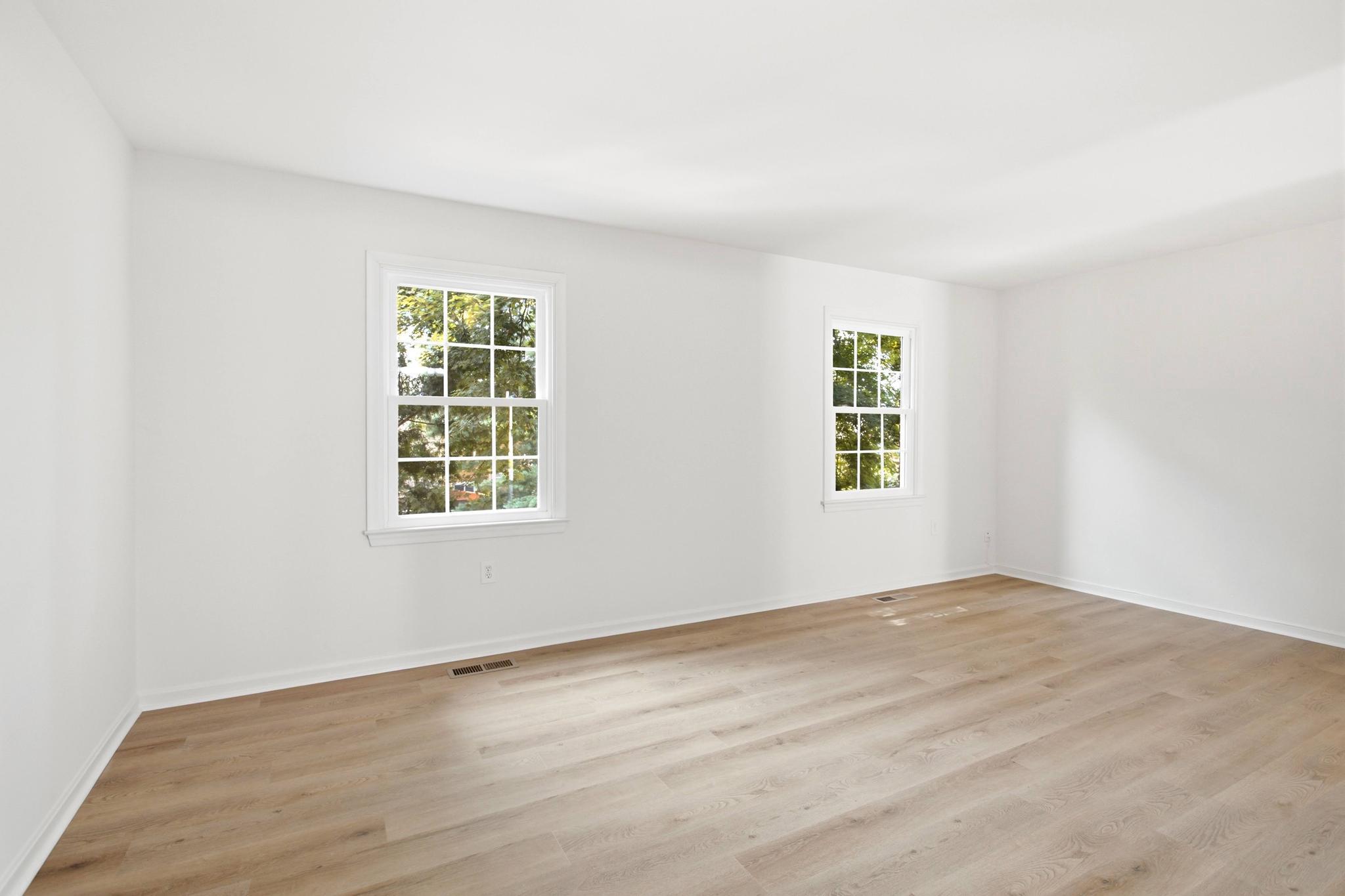 4527 Airlie Way Property Photo 13