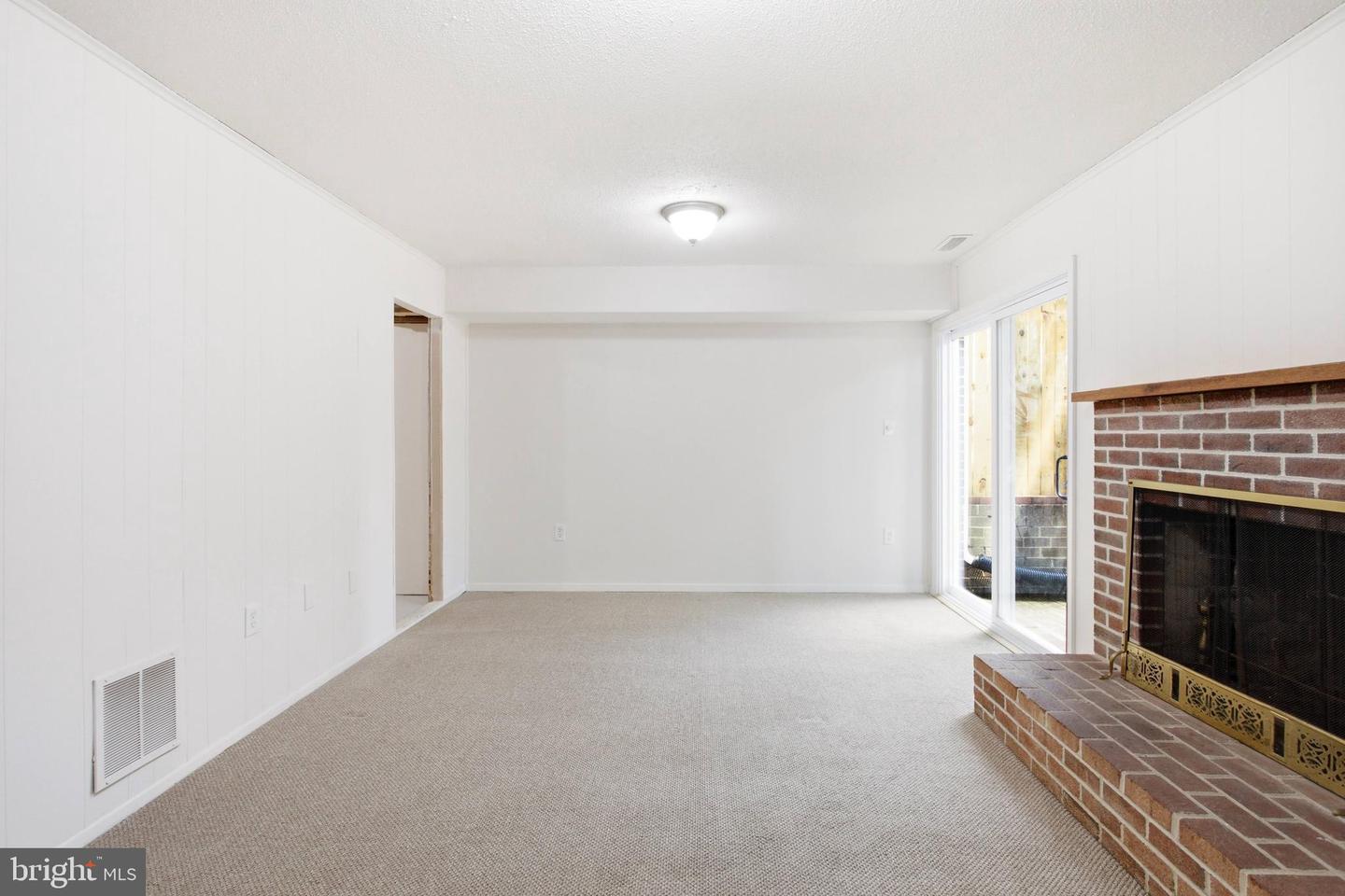 4527 Airlie Way Property Photo 29