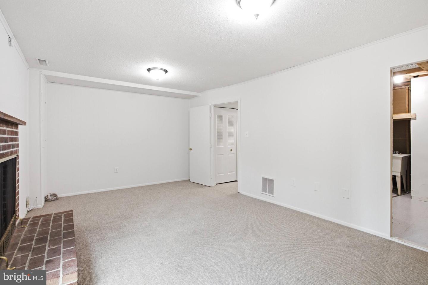 4527 Airlie Way Property Photo 32