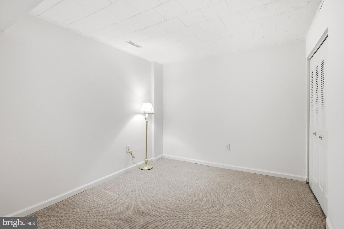4527 Airlie Way Property Photo 34