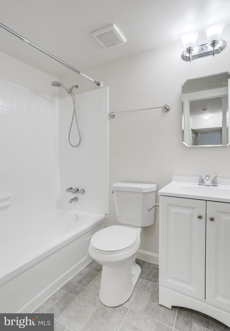 4527 Airlie Way Property Photo 36