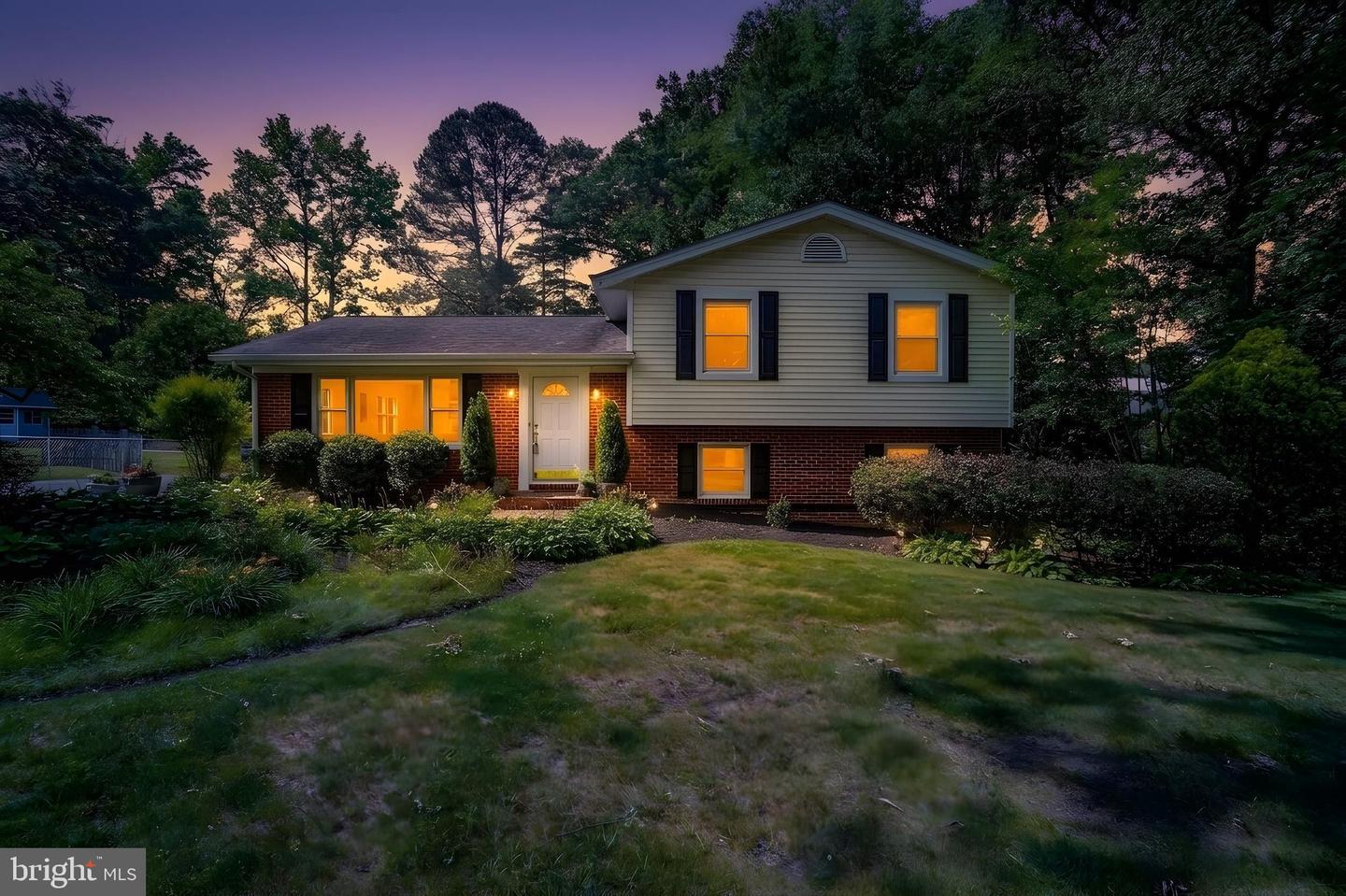 3236 WOODLAND LN Property Photo 1