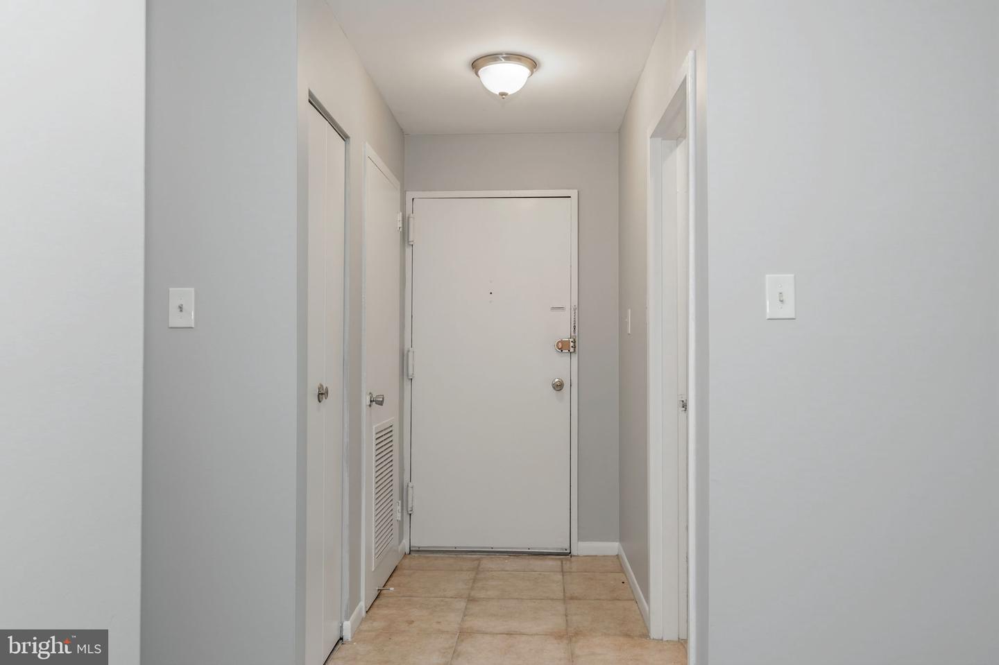 1443 Northgate #22b Property Photo 24