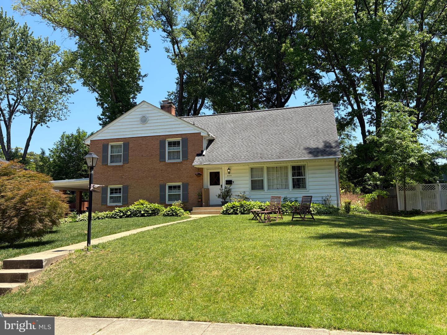 8505 STABLE DR