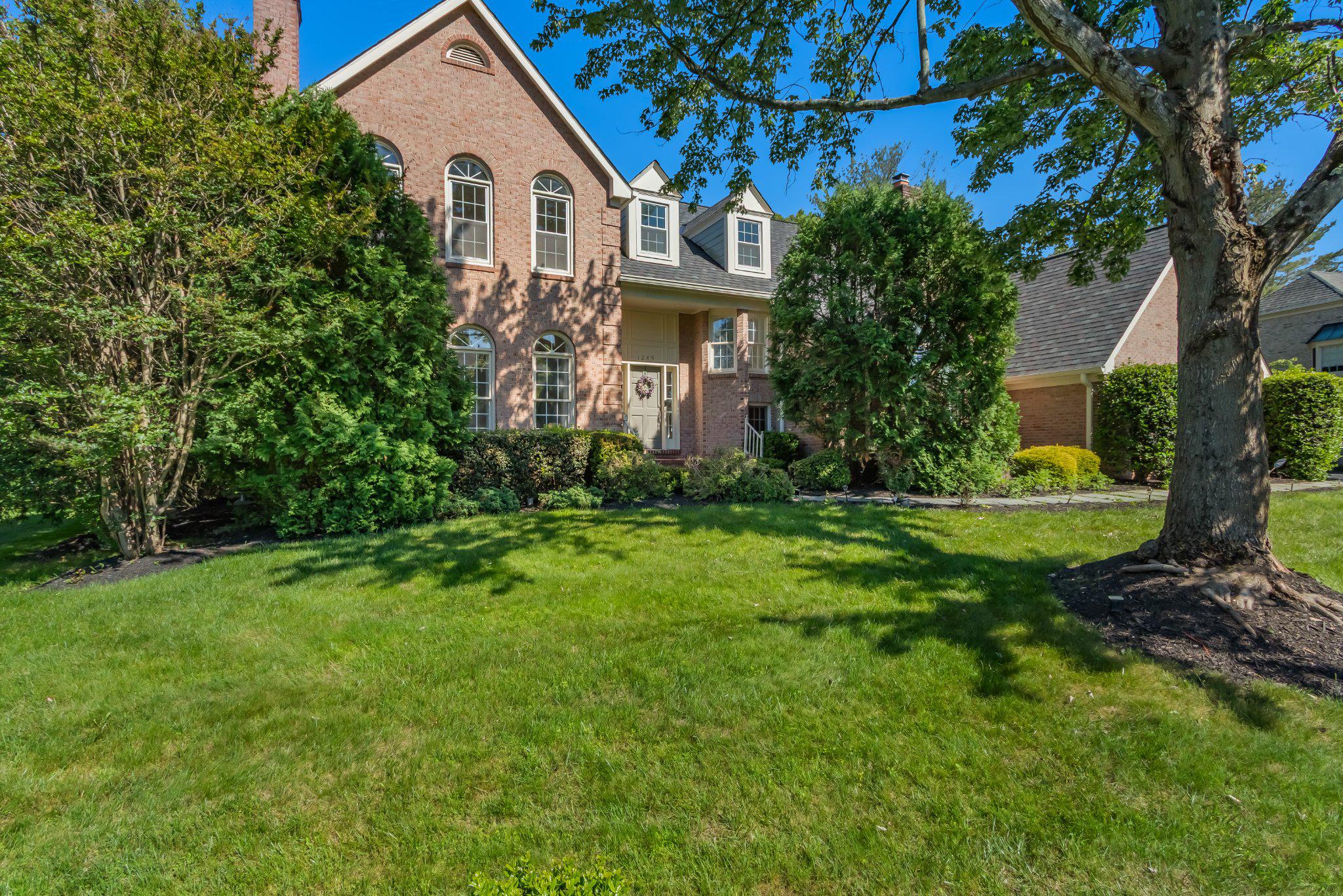 1289 Middleton Ct Property Photo 6