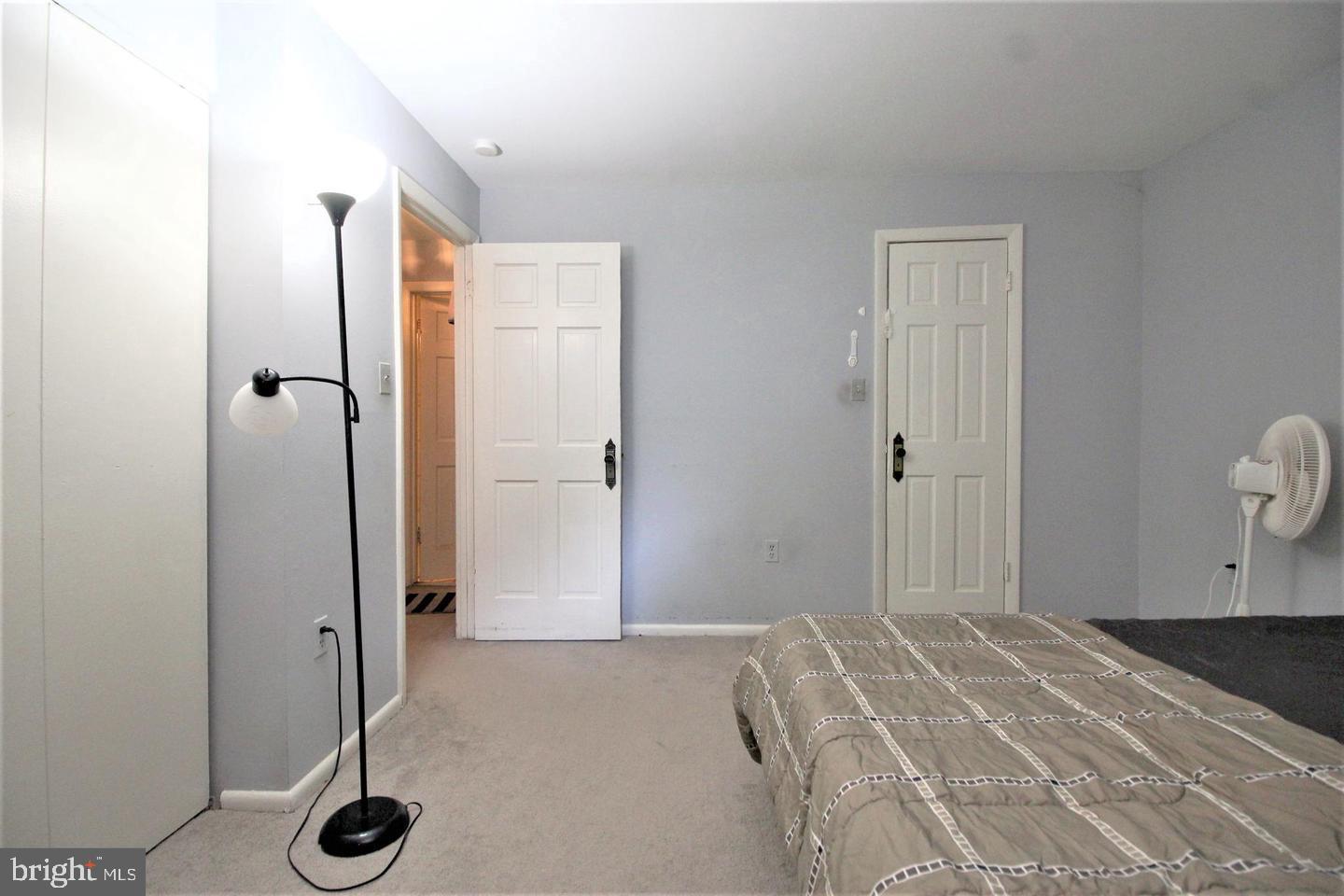 1914 Wilson #204 Property Photo 12