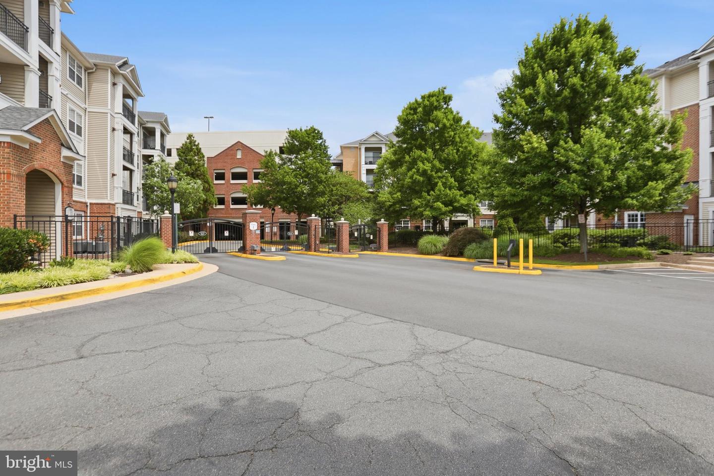 12913 Centre Park Cir #405 Property Photo 1