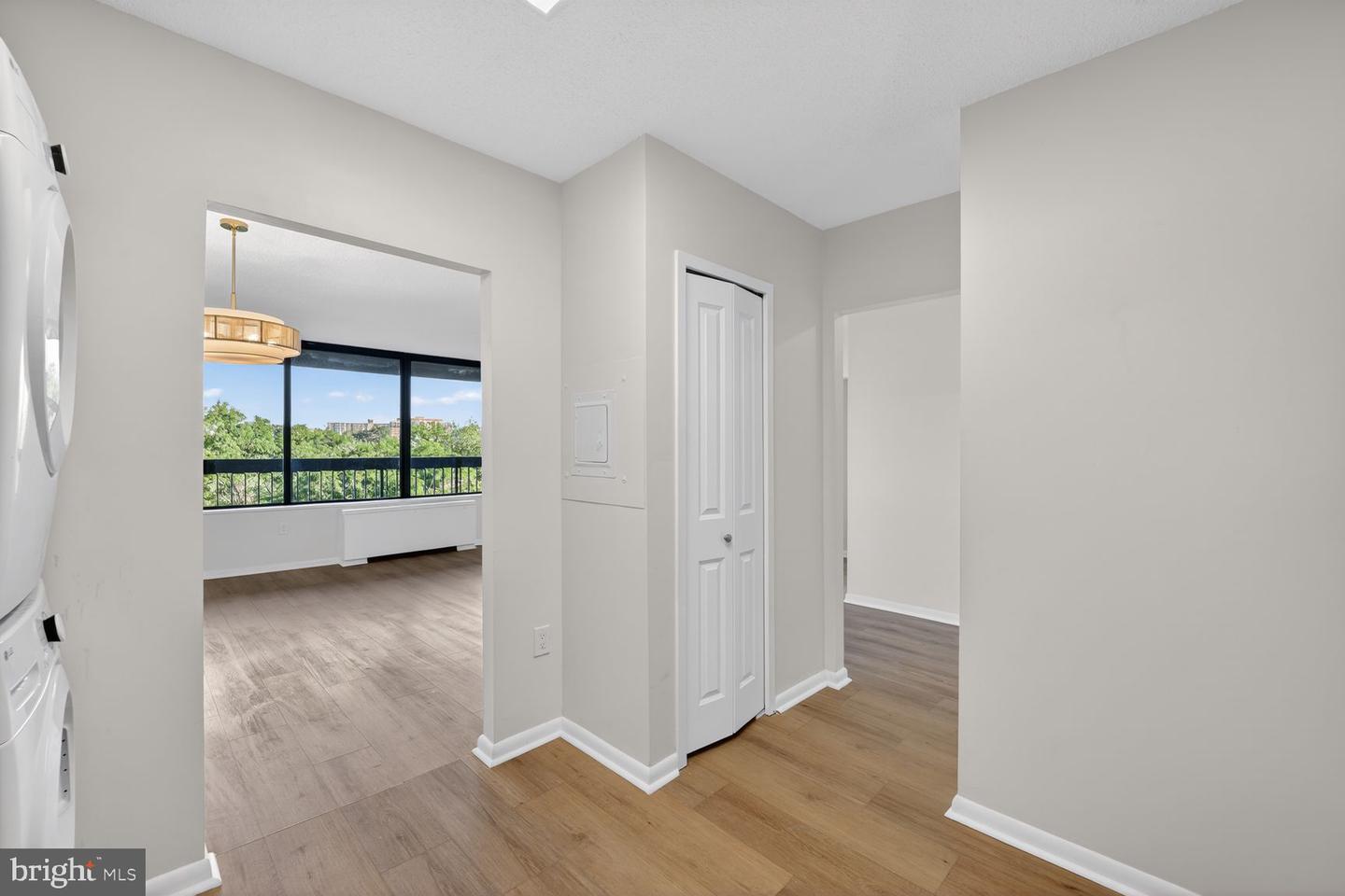 3705 S George Mason Dr #710s Property Photo 6