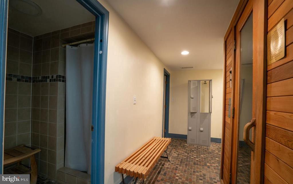 3705 S George Mason Dr #710s Property Photo 25