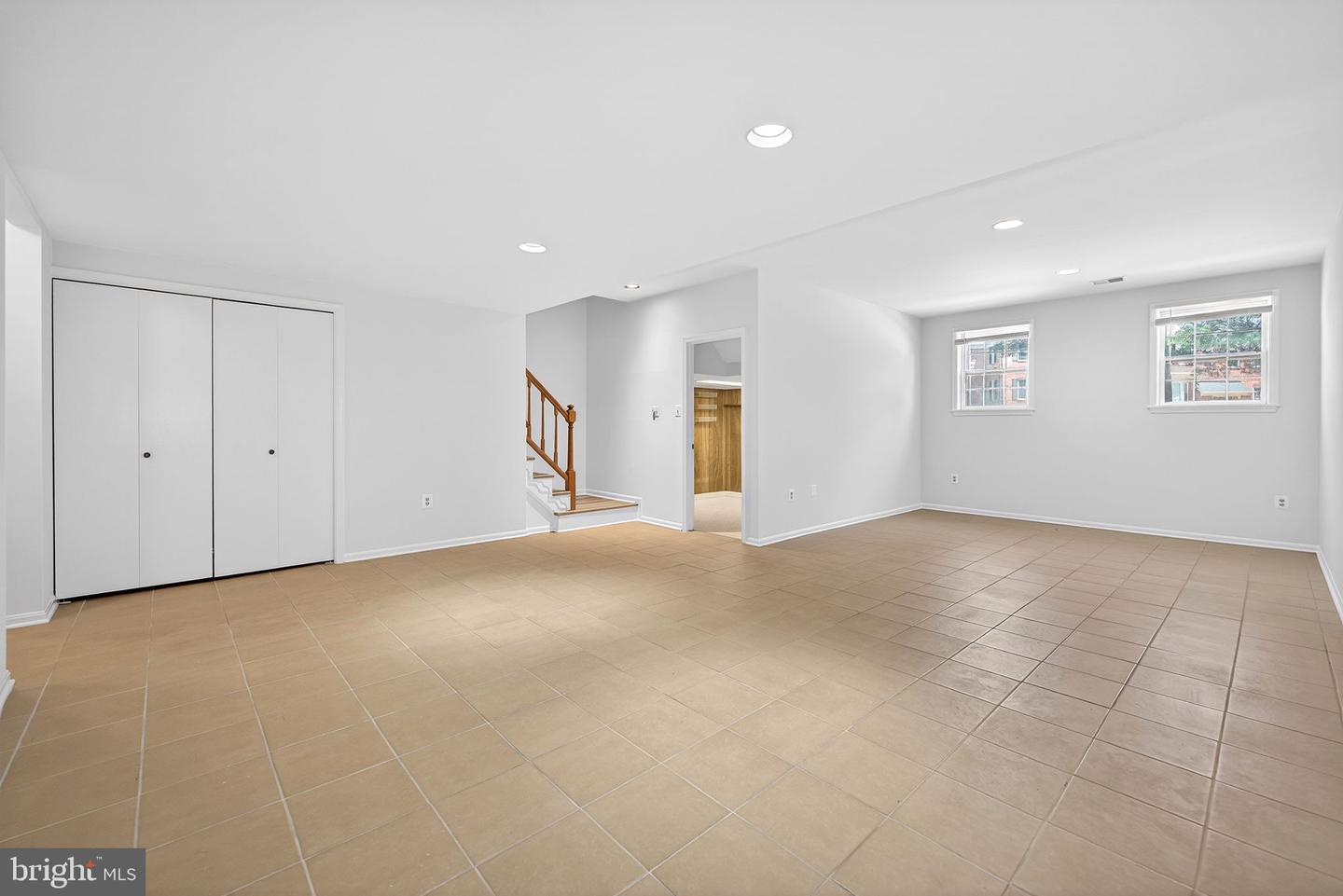 4867 Carriagepark Rd Property Photo 23