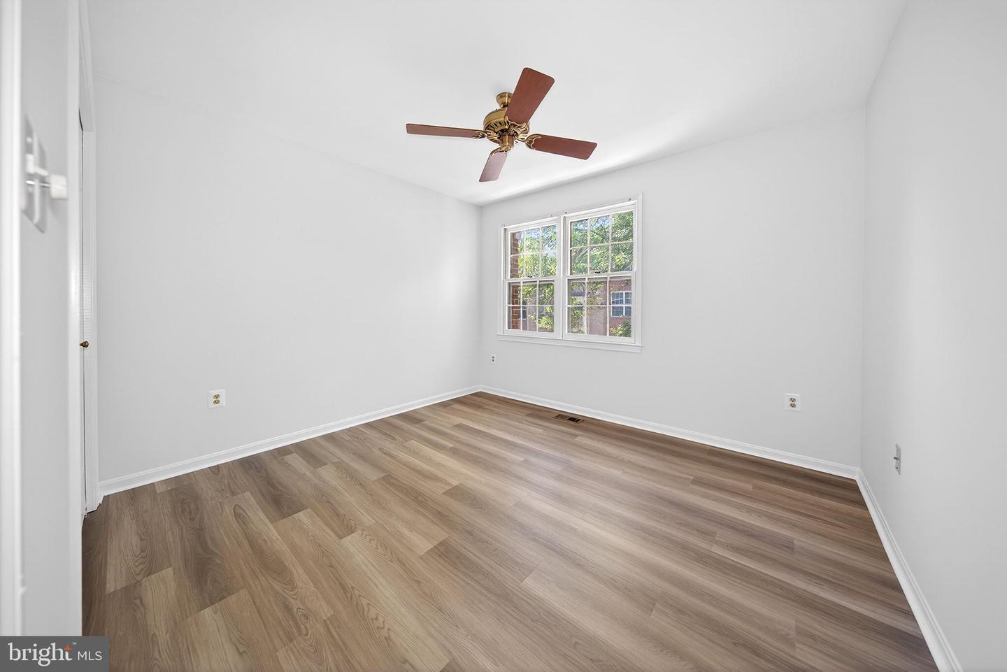 4867 Carriagepark Rd Property Photo 40