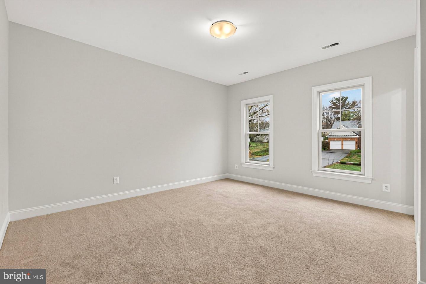 2325 Trott Ave Property Photo 57