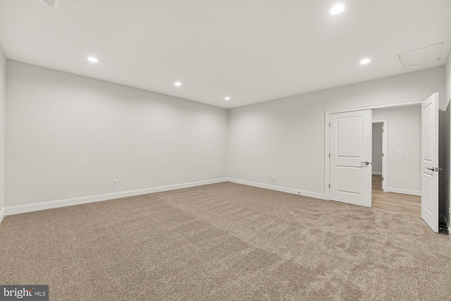 2325 Trott Ave Property Photo 94