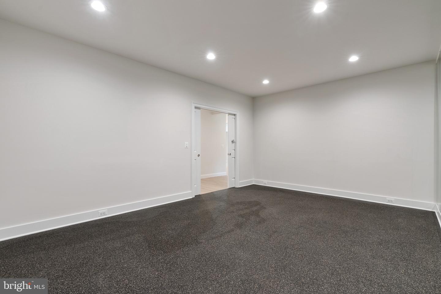2305 Stryker Ave Property Photo 95