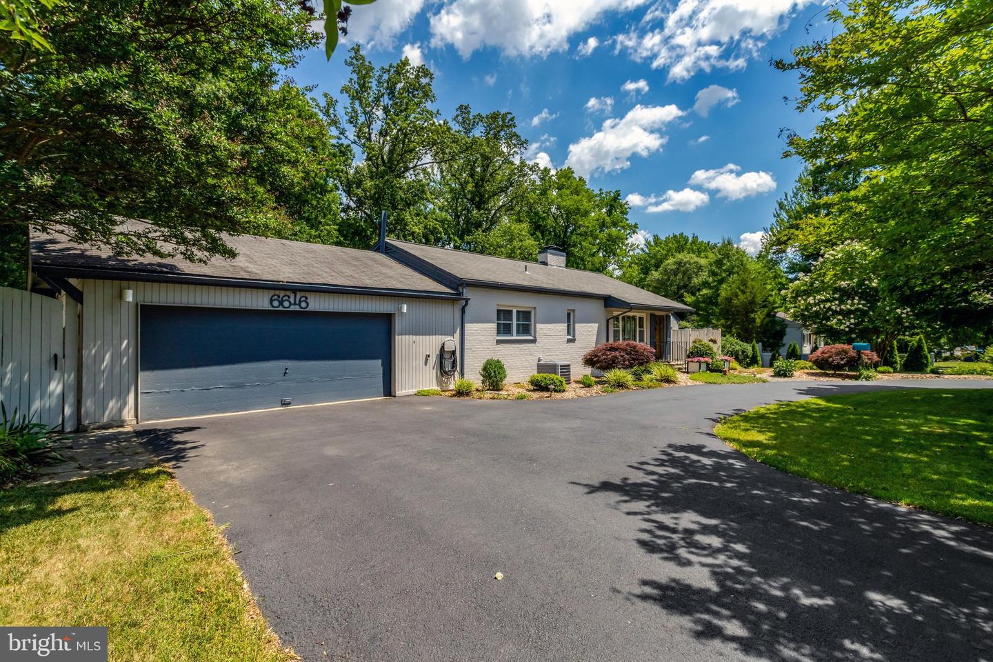 6616 Braddock Property Photo 1