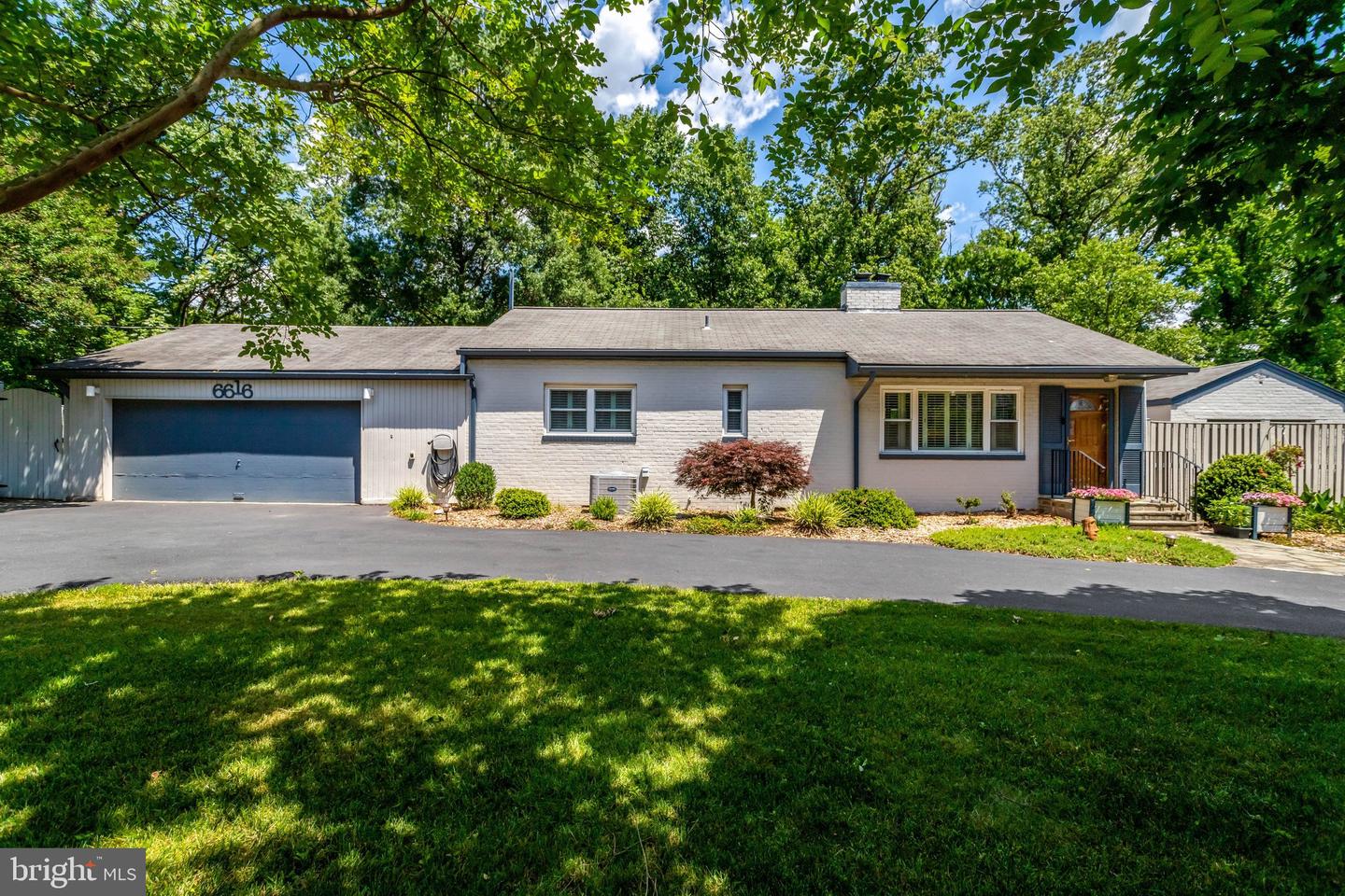 6616 Braddock Property Photo 3