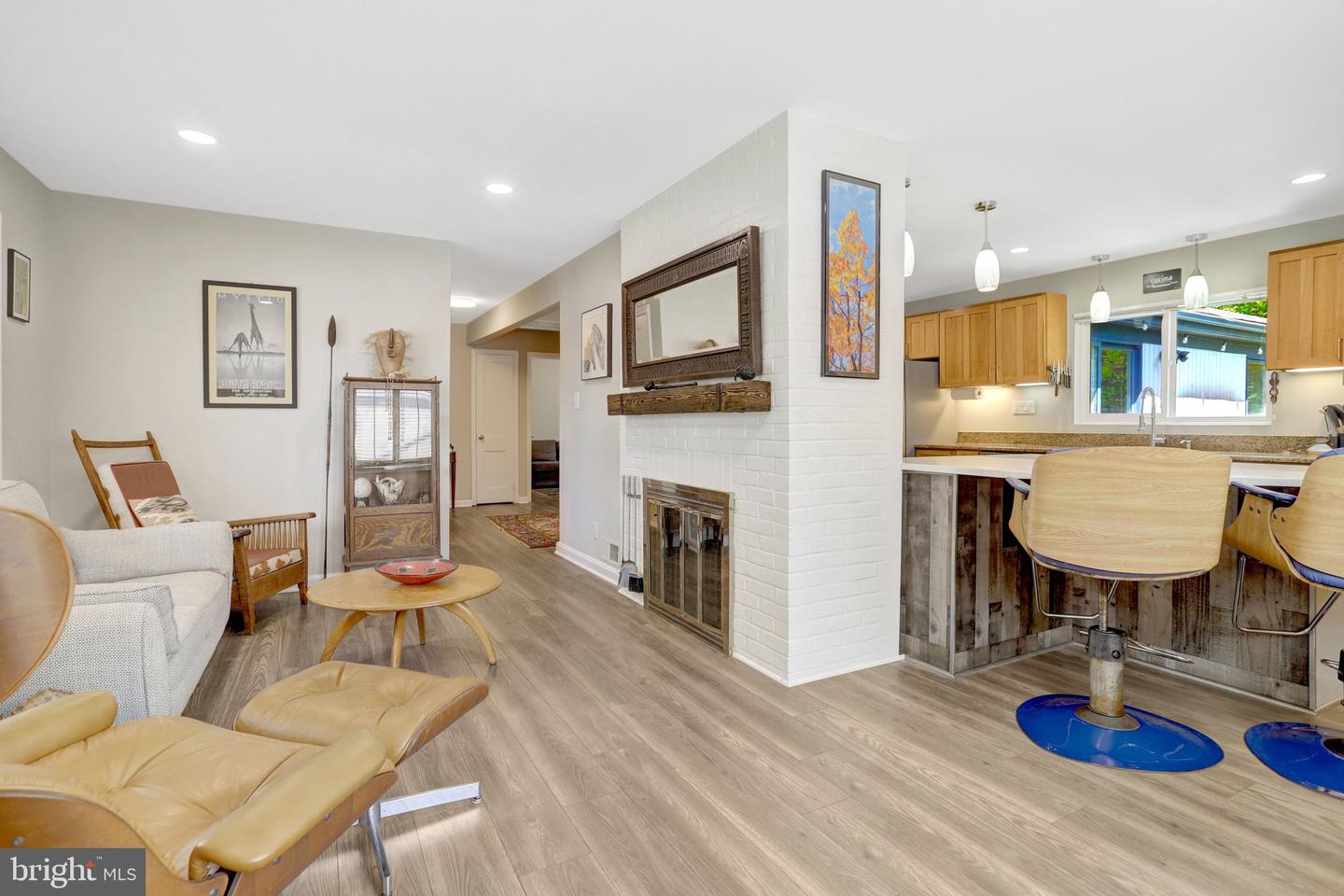 6616 Braddock Property Photo 10