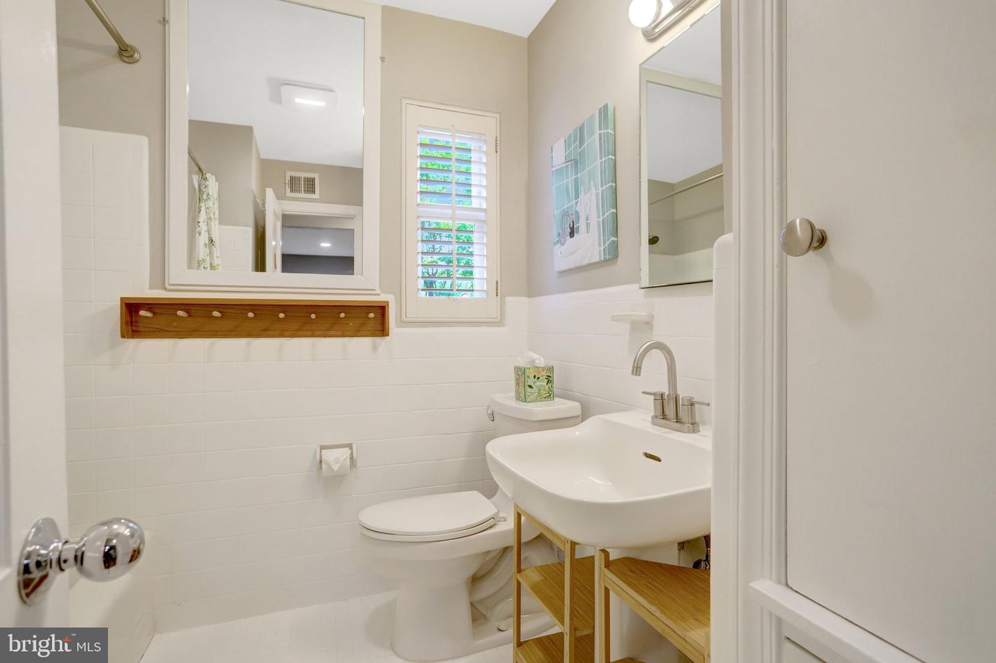6616 Braddock Property Photo 38