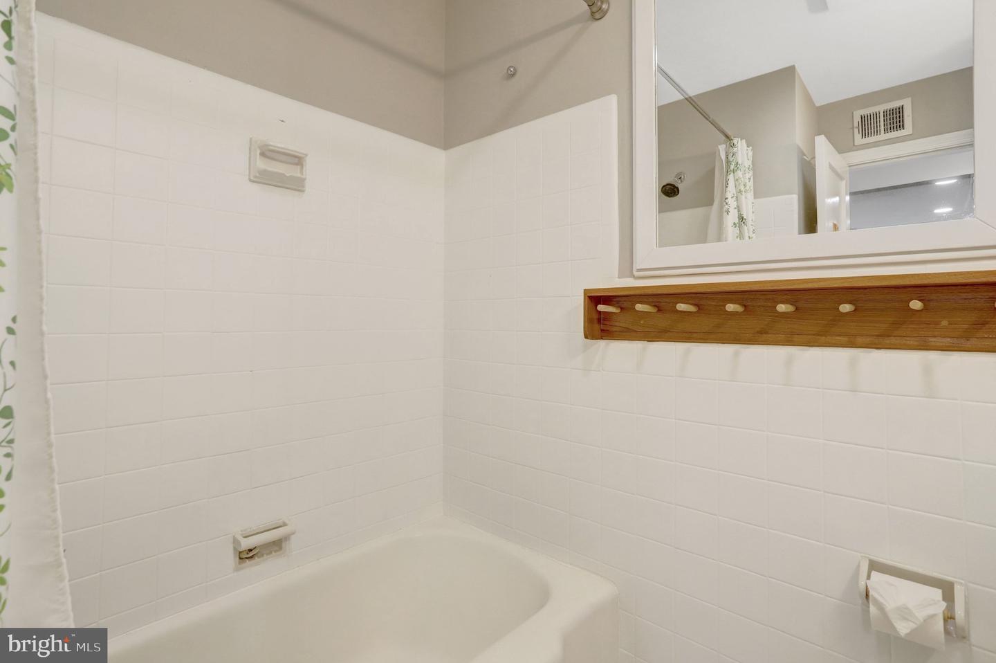 6616 Braddock Property Photo 40