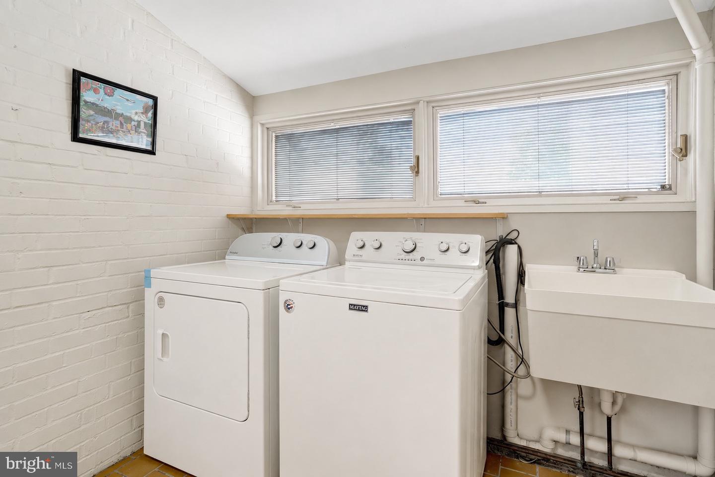 6616 Braddock Property Photo 41