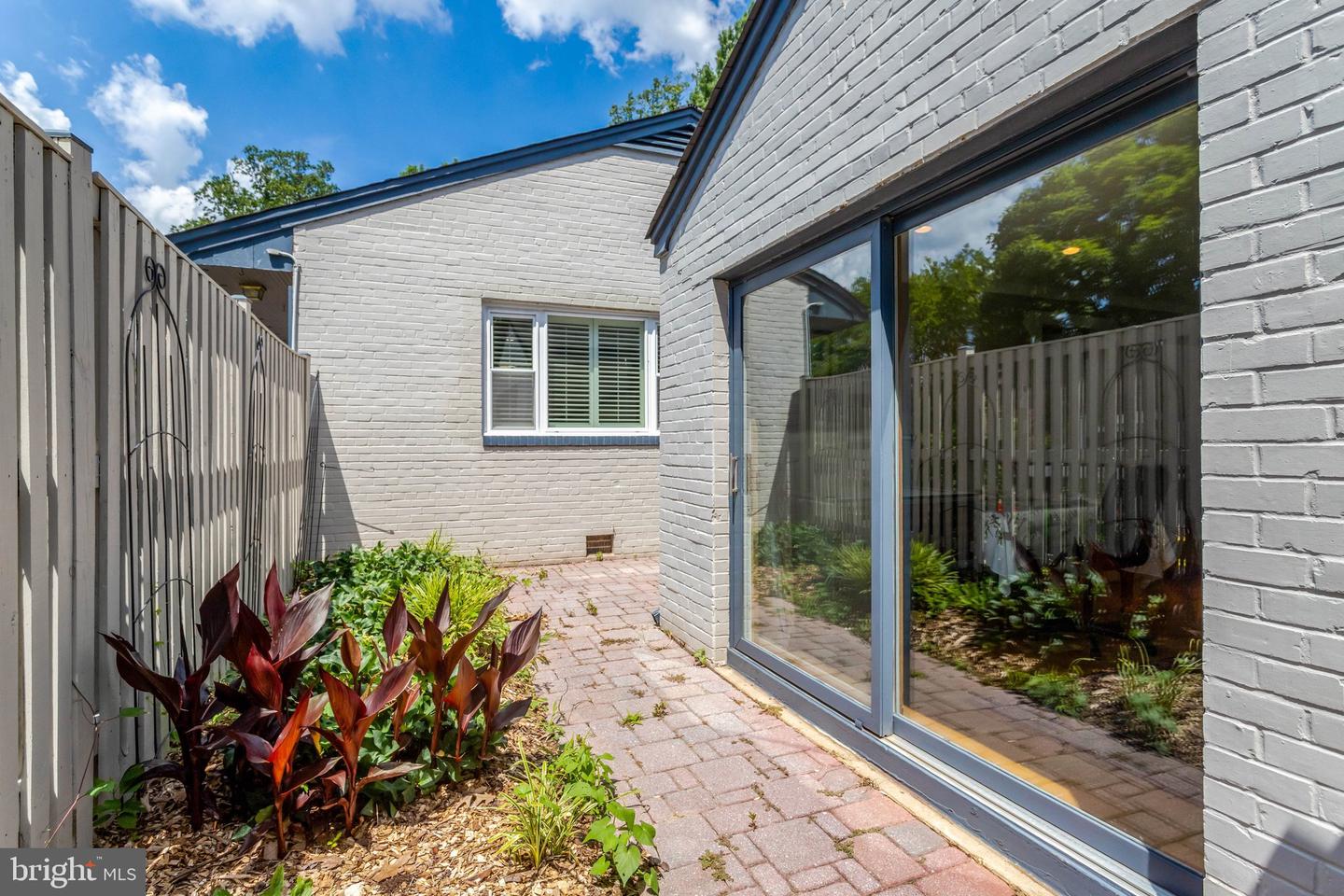 6616 Braddock Property Photo 43