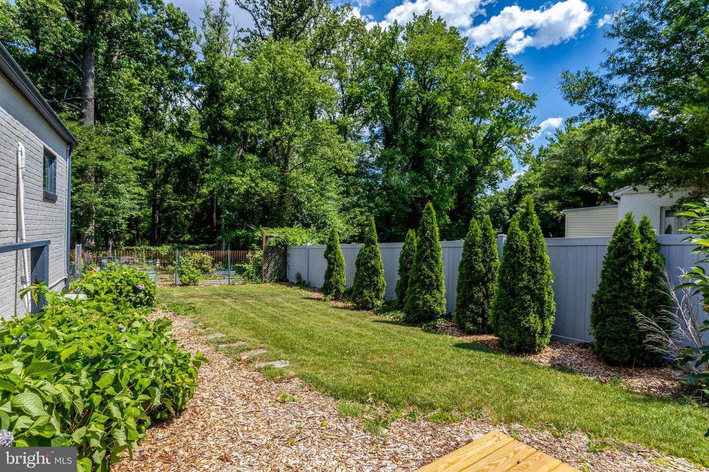 6616 Braddock Property Photo 46