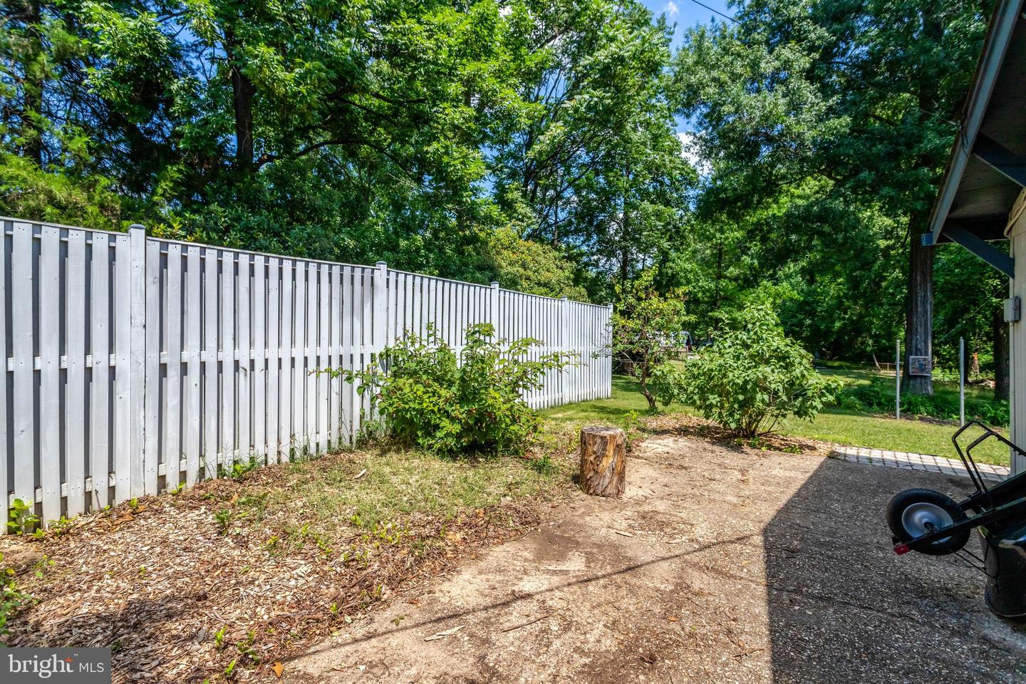 6616 Braddock Property Photo 61
