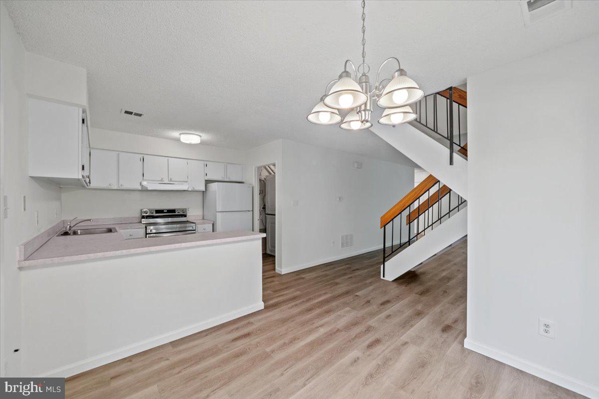 2130 Cartwright Pl Property Photo 8
