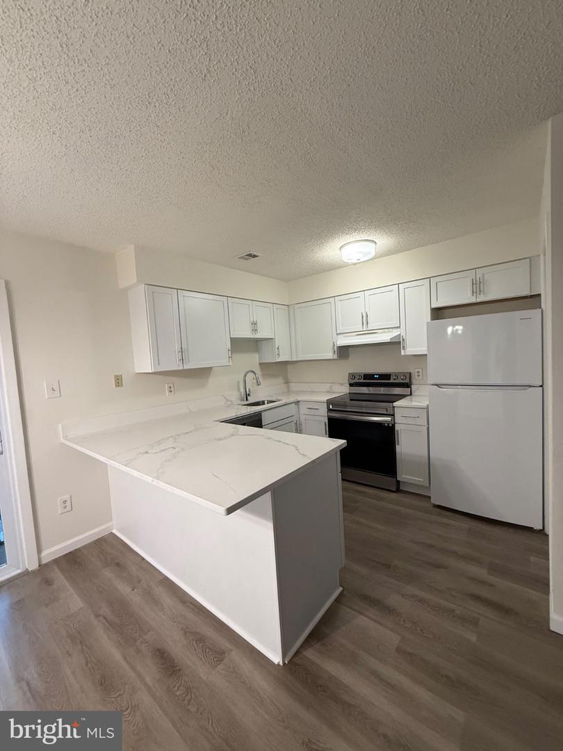 2130 Cartwright Pl Property Photo 9