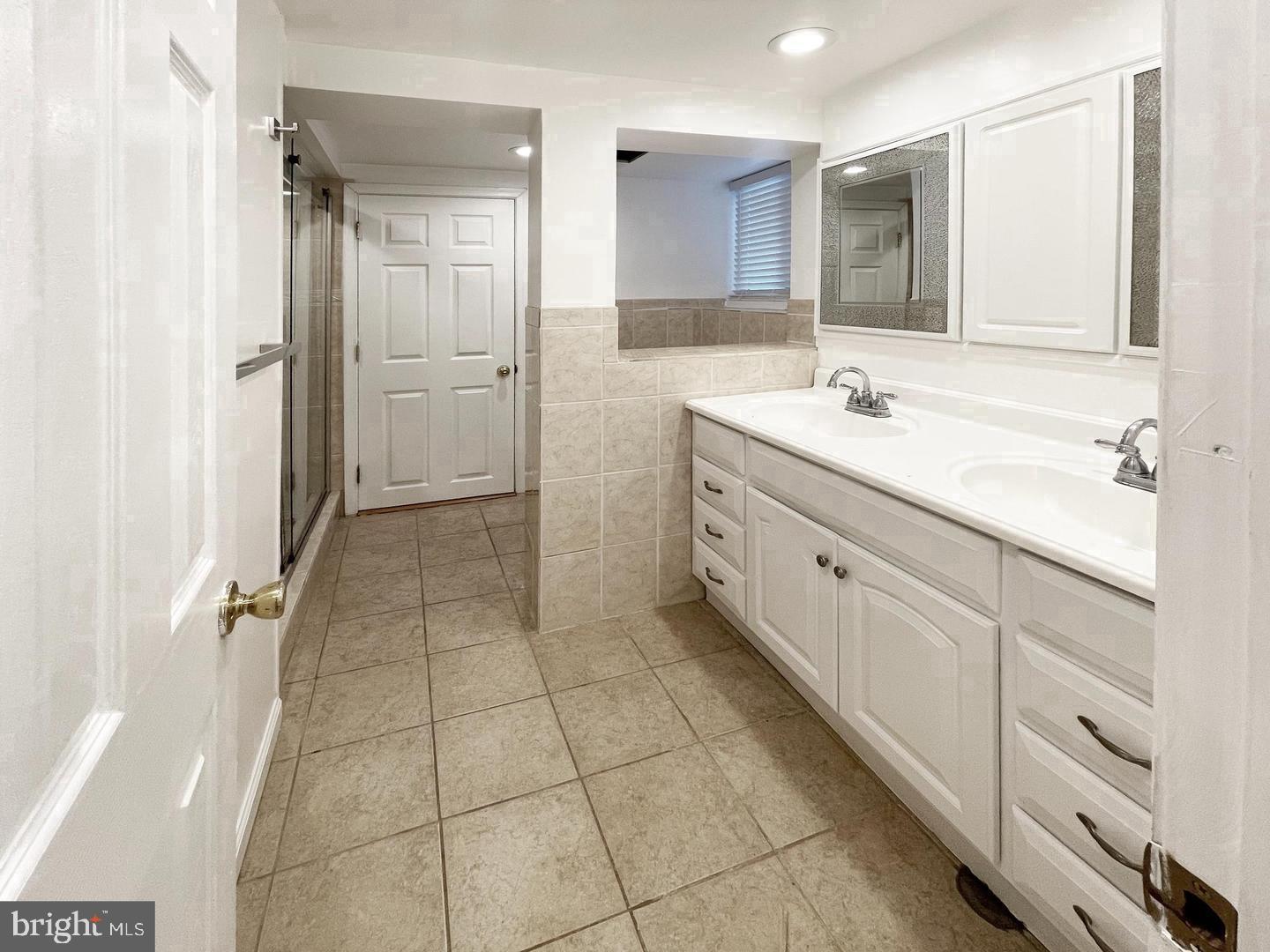1115 Riva Ridge Dr Property Photo 4