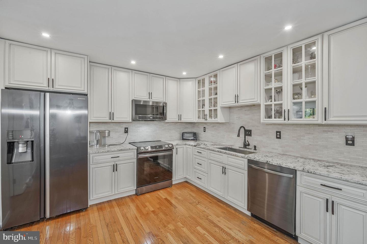2026 Hunter Mill Rd Property Photo 18