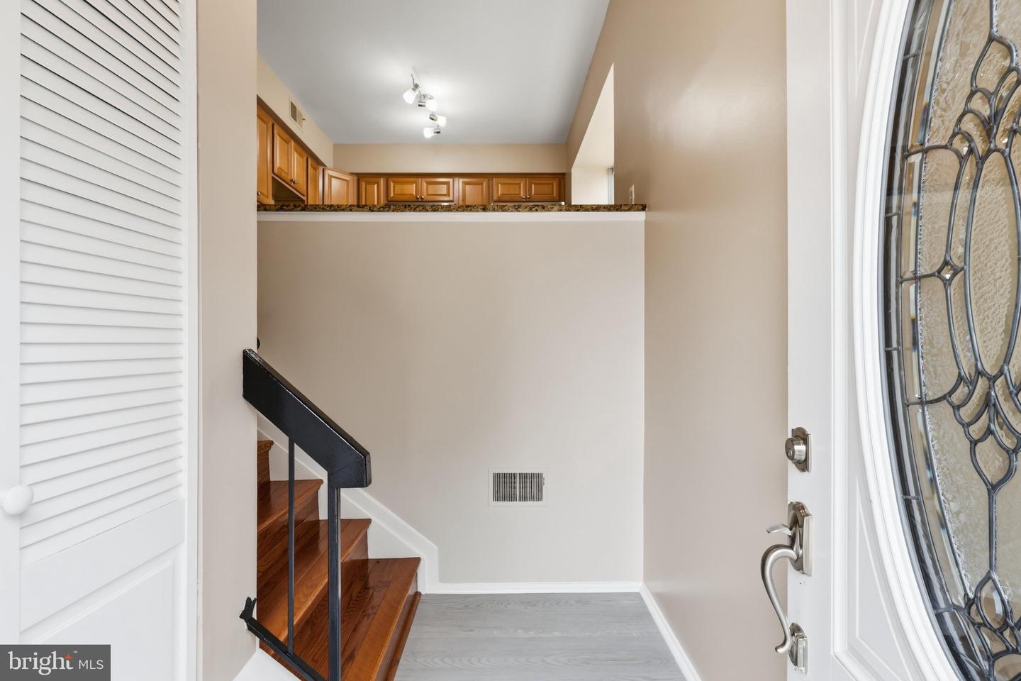 5906 Bridgetown Ct #37 Property Photo 3