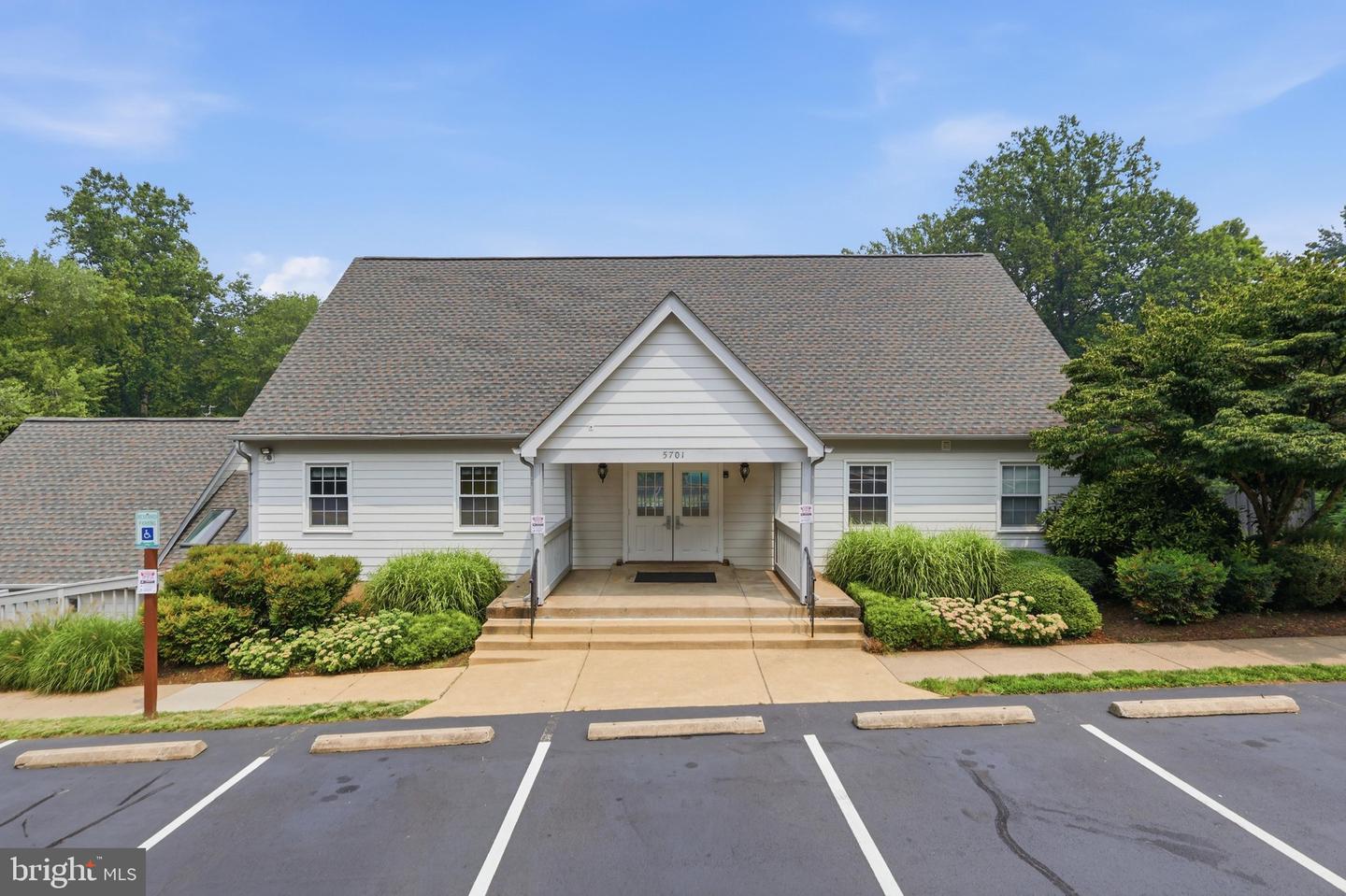 5906 Bridgetown Ct #37 Property Photo 33