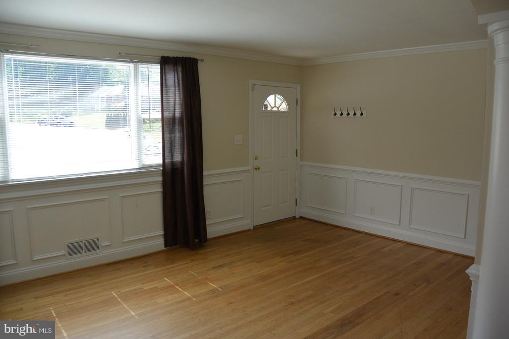 3720 Terrace Dr Property Photo 3