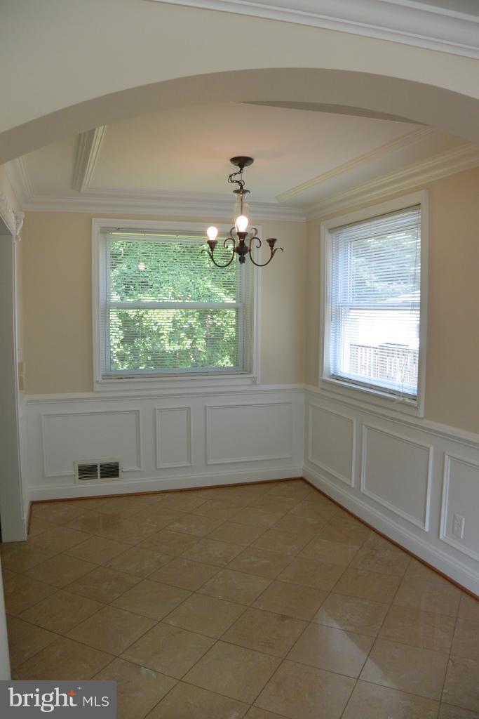 3720 Terrace Dr Property Photo 4