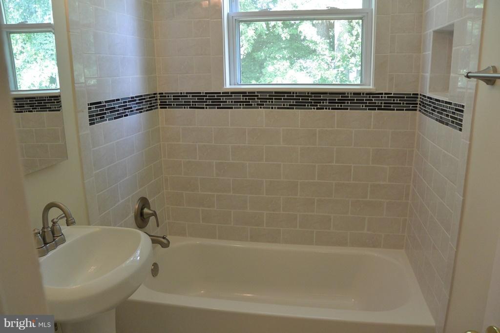 3720 Terrace Dr Property Photo 12
