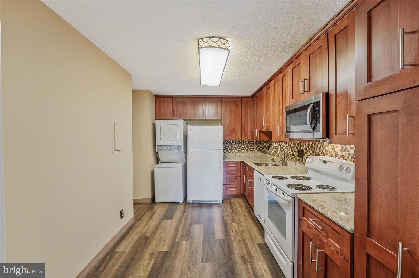 8360 Greensboro Dr #208 Property Photo 19