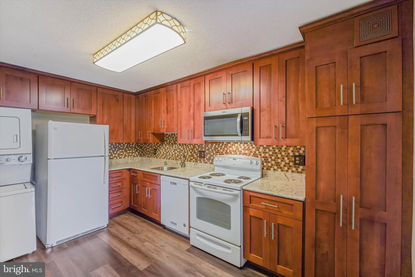 8360 Greensboro Dr #208 Property Photo 20