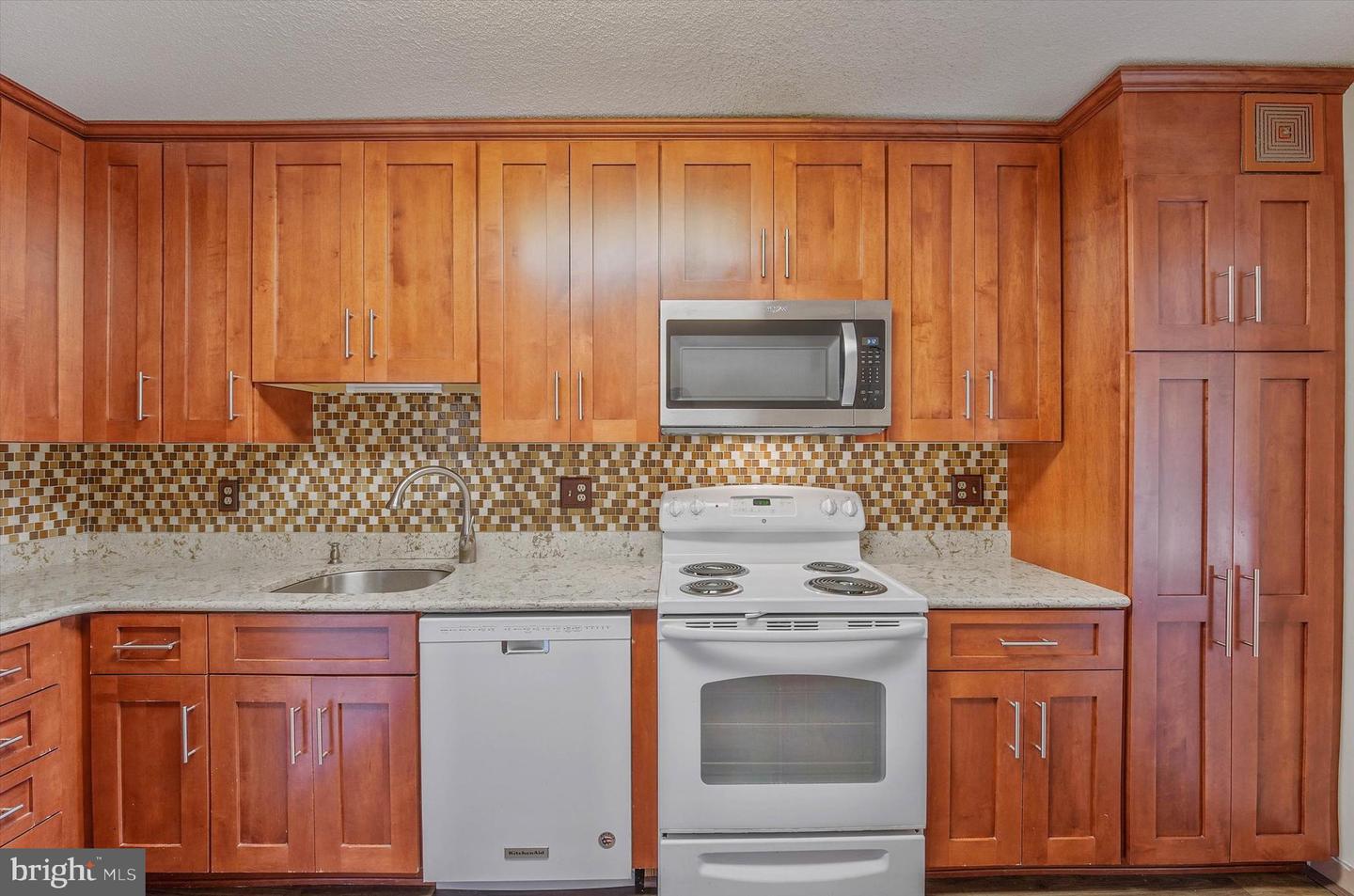 8360 Greensboro Dr #208 Property Photo 21