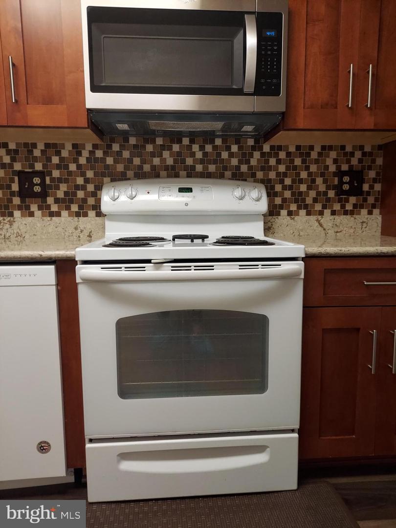 8360 Greensboro Dr #208 Property Photo 25
